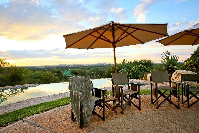 Otjiwa Safari Lodge Otjiwarongo Kültér fotó
